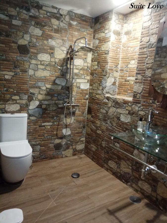 Suite Love Jacuzzi Uceda Bagian luar foto